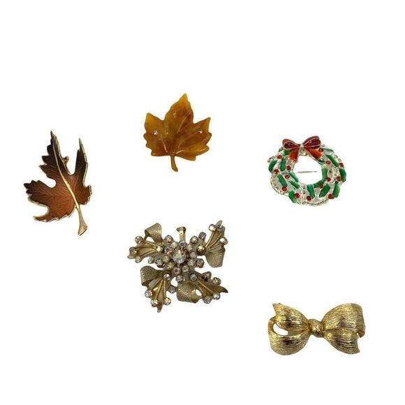 Womens Lot of 5 Brooches Estate Crystal Bow Christmas Fall Maple Leaf 0733 - Picture 8 of 8